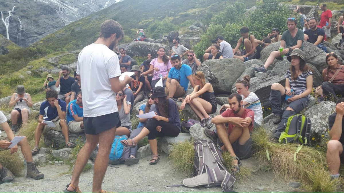 בשביל החיוך: 150 מטיילים לזכר הדר גולדין