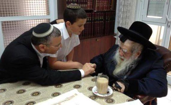 כשהאדמו"ר מערלוי אמר שהרב לאו גורם לו צער