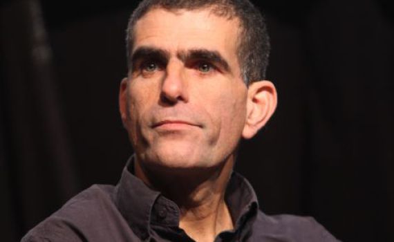 תבוסה בנוק אאוט: מוסי רז משך את עתירתו