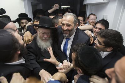 "התערבות החרדים בתודעה היהודית-צביעות'