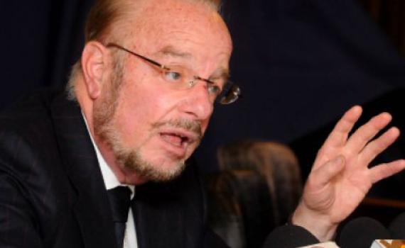 השמאל בלחץ: "לסגור לשפטל את המקרופון"