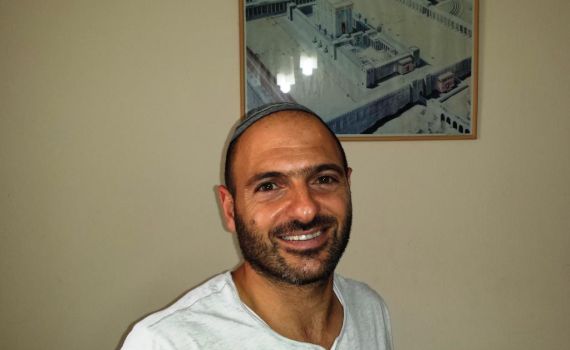 "מצד אחד אסור להעביר מידע אך מצד שני רוצים לסייע לבנות"