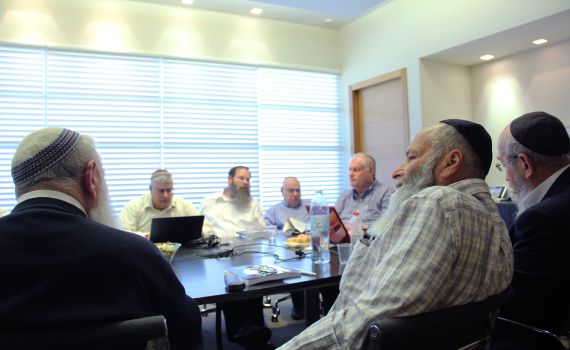 "אל תורידו את הזקן עד למיצוי כלל ההליכים"