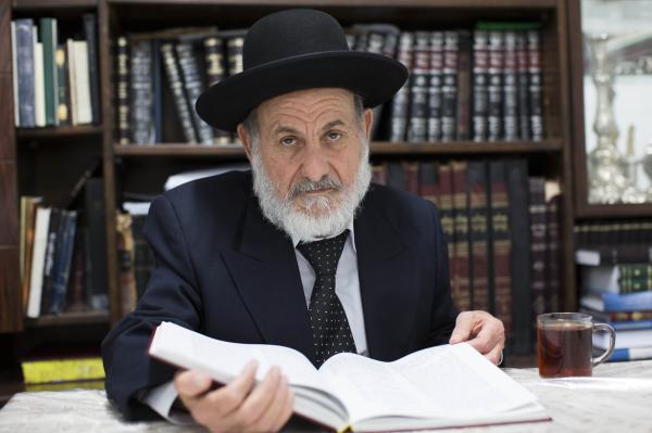 "הח"כים החרדים לא מתייעצים עם רבנים עושים מה שבא להם"