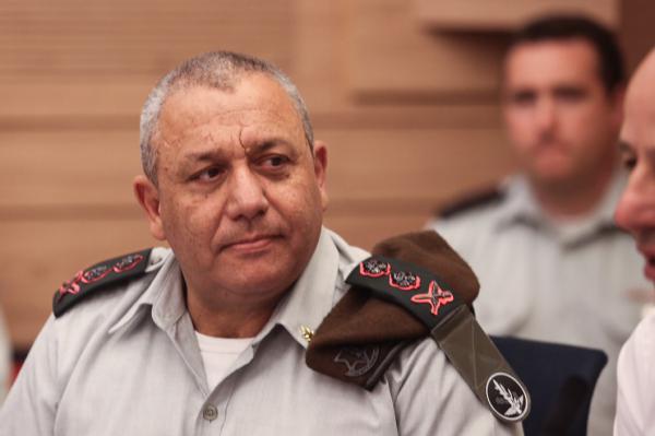 סערת הזקנים: אכיפת פקודת הגילוח תידחה