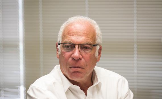 זועם אך מסייג: "אני לא חושב שמדובר ברשעים"