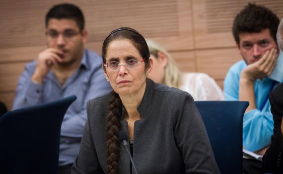 עימות חריף • ברקו לשחקנית: "עבריינית"