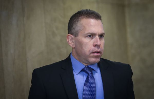 בעקבות דבריה; הקצינה הבכירה הועברה מתפקידה