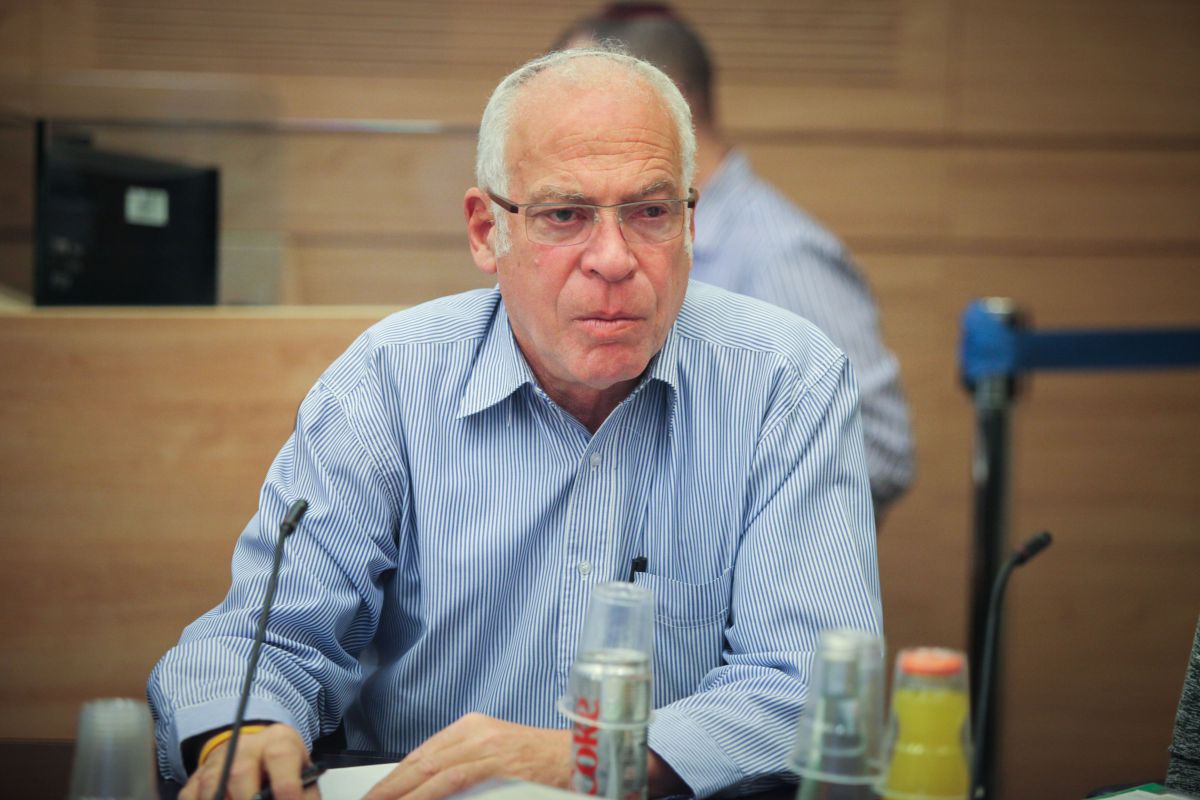 דרישה מאריאל: שלם את 200,000 השקלים מכיסך