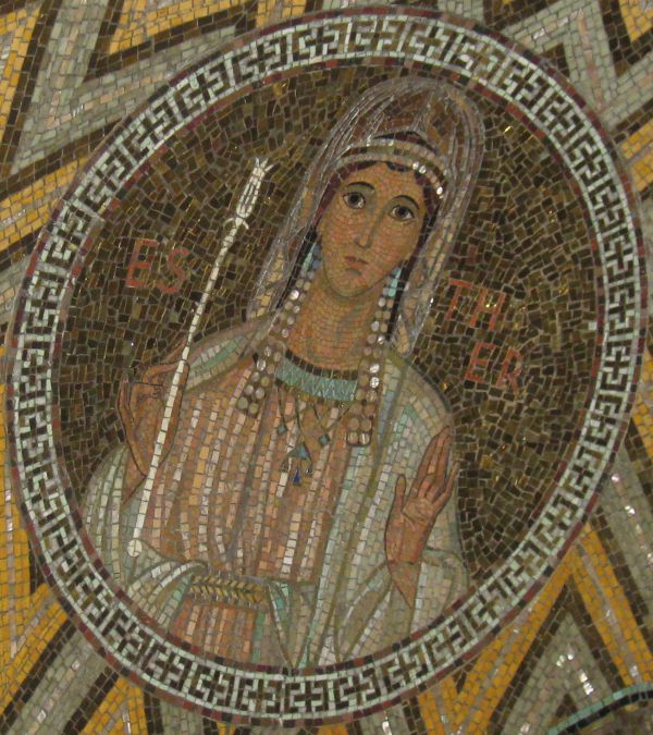 מי זוכר את הקדושה אסתר? רק האנוסים