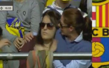 זה כאב: מסי בעט, האוהדת כמעט התעלפה; צפו