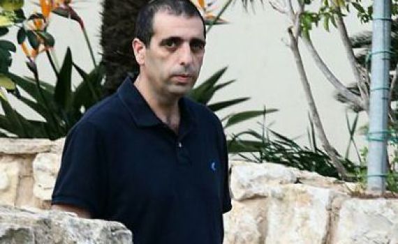 עימות ראשון: "לא אנסתי אותך, את מעלילה עליי"