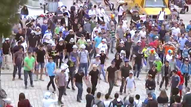 צפו: פלאשמוב פורימי במרכז העיר ירושלים