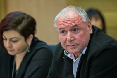 המיליארדר איים; ח"כ אמסלם שיגר התנצלות