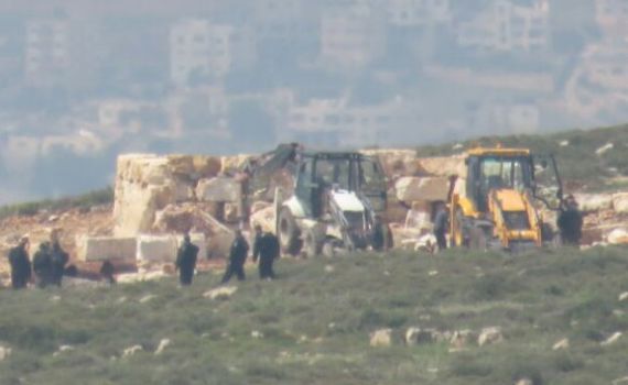 פרס לטרור? יעלון שוב הורס בתים של יהודים