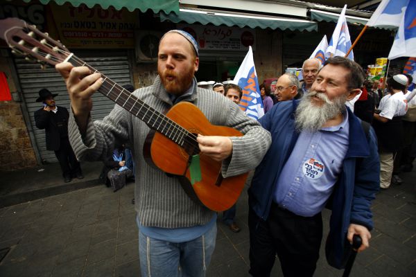 מלחין נולד: האזינו לזמירות השבת של כצל'ה