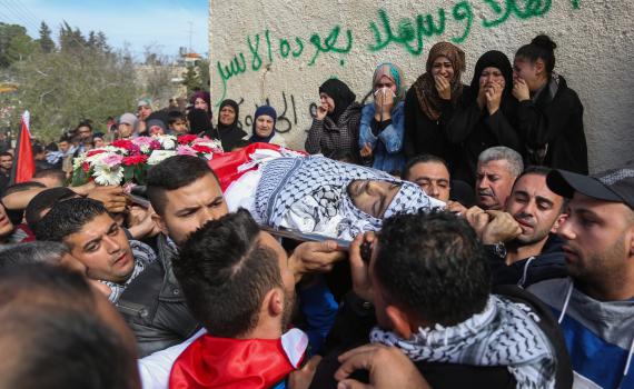 נתניהו בוחן גירוש משפחות מחבלים לעזה