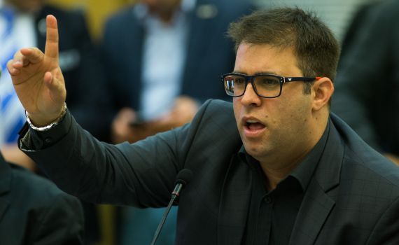 אורן חזן מאיים: "לא יודע אם אוכל לקחת חלק בזה"