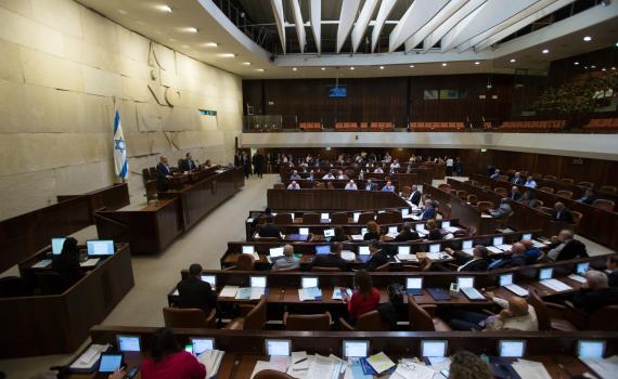 הכנסת אישרה: גם חילוני יוכל שלא לעבוד בשבת