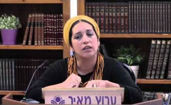 מיכל וולשטיין: על תלות ועצמאות במגילה. צפו