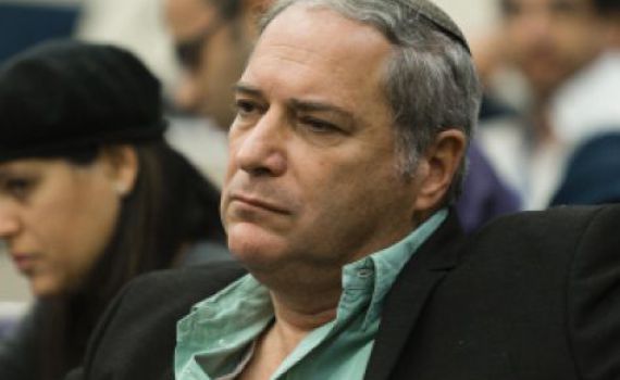 חרף החלטת הפרקליטות: ליברמן פורש מתפקידו