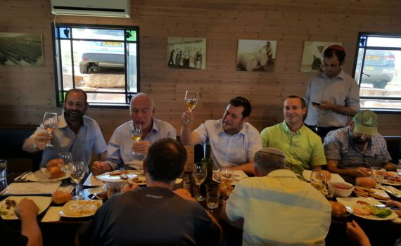 אורי אריאל מרגיע: "הכל פה מאובטח"