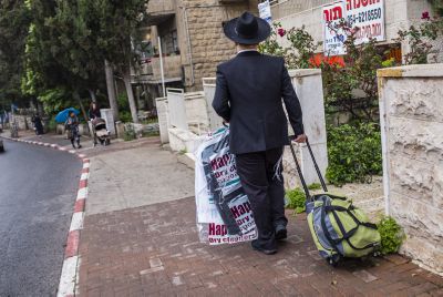 אב חרדי לא יקיים את 'והגדת לבנך': "עבריין"