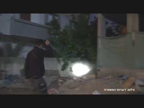 המשטרה פשטה על בתי ערבים בחיפוש אחר נשק