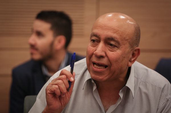 "העבודה הופכת מפוסט ציונית לפרו פלסטינית"