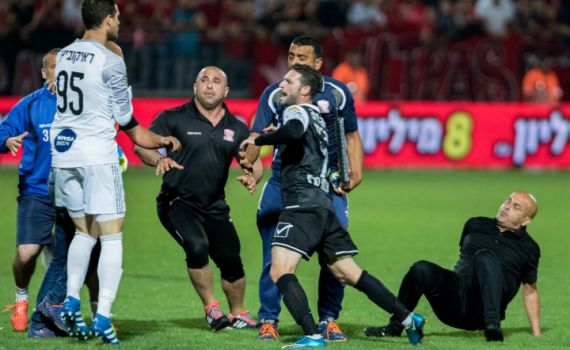 שוער מכבי ת"א ראיקוביץ הורחק ממשחק העונה