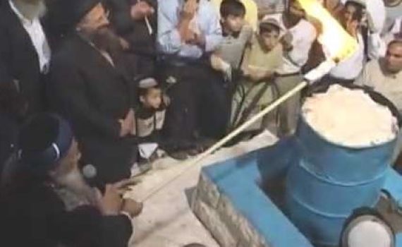 ההדלקה האחרונה של הרב מרדכי אליהו זצ"ל