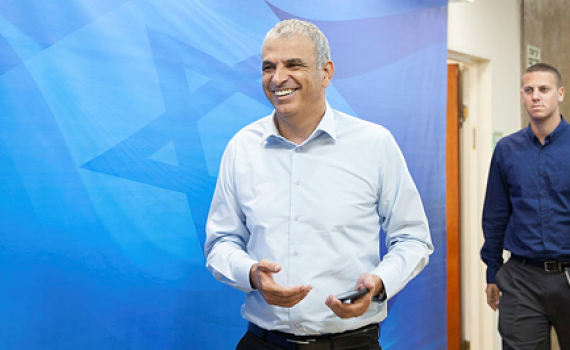 התנגדות למינוי כחלון: "ניגוד עניינים"