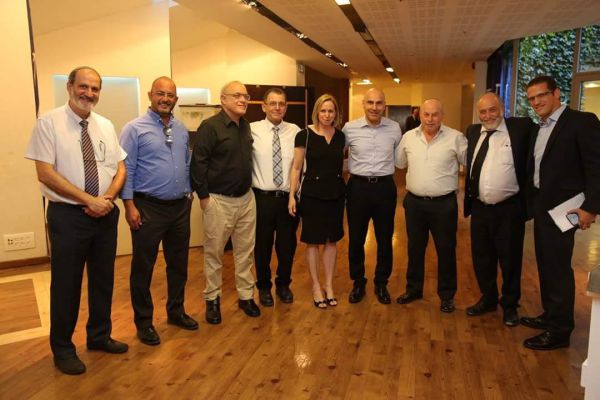 "נוהל 'הקש בגג' נקבע על ידי הרמב"ם"