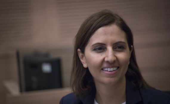 זעם על השרה גמליאל: "להטיל עליה סנקציות"