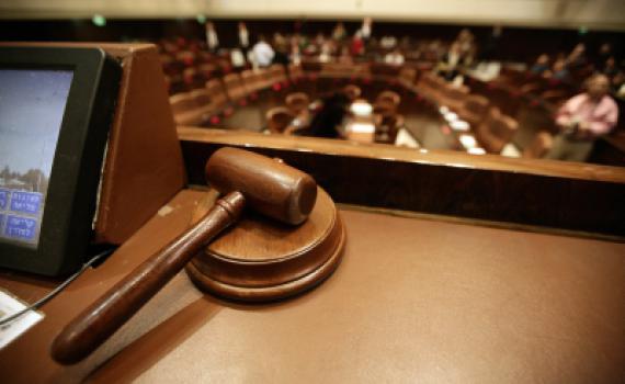 טירוף: ביקש מביהמ"ש צו הרחקה לקב"ה