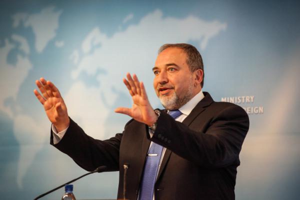 אבי בניהו בחמש עצות לשר הבטחון החדש