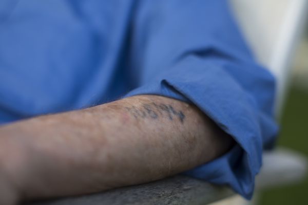 מספר ניצולי השואה בישראל עולה בכל שנה