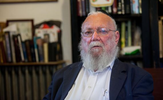 לא לברוגז עם המדינה: הרב פילבר מגיב לרב טל