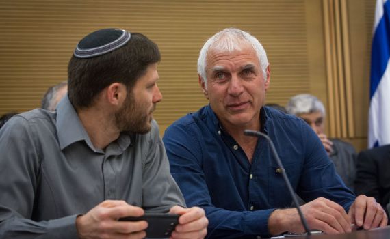 "מקווה שבנט לא יתקפל גם בנושא המנהרות"