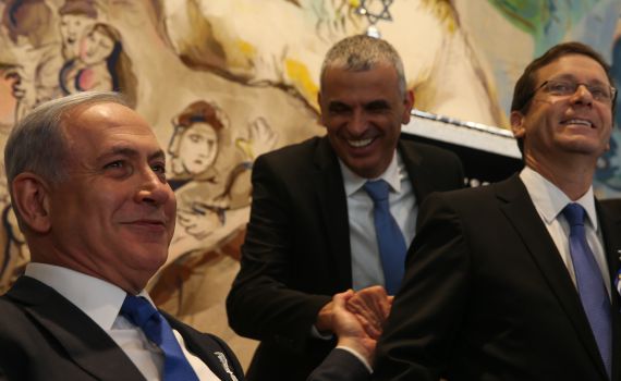 כחלון: המגעים להרחבת הממשלה נמשכים