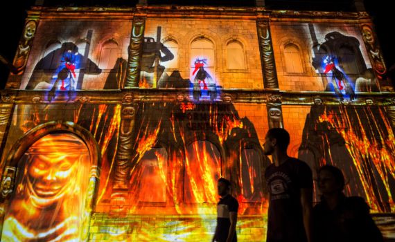 הרב אבינר: אסור ללכת לפסטיבל האור בירושלים