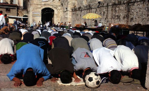 האוניברסיטה העברית: מחיצה – לא, רמדאן – כן