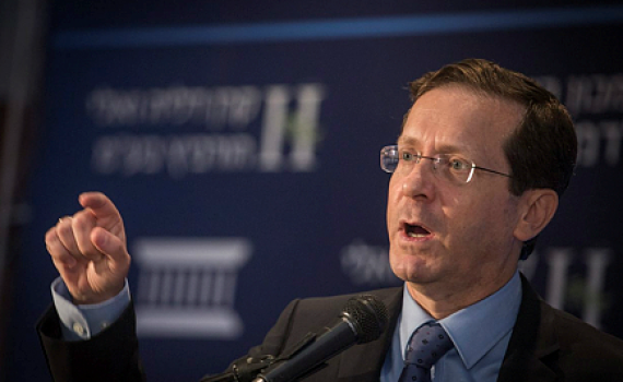 את מי כינה בוז'י הרצוג "בוב ספוג"?