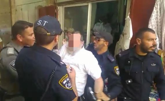 סערה בהר הבית: ראש מדרשה נגרר ונאזק