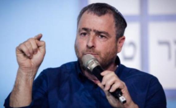 ריקלין עוקץ: "הצגת יחיד של נפתלי בנט"