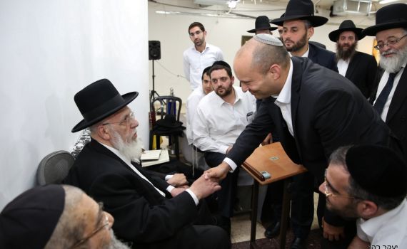 הרב שלום כהן הסביר לבנט את הקללות: "זה הכל מתוך אהבה"