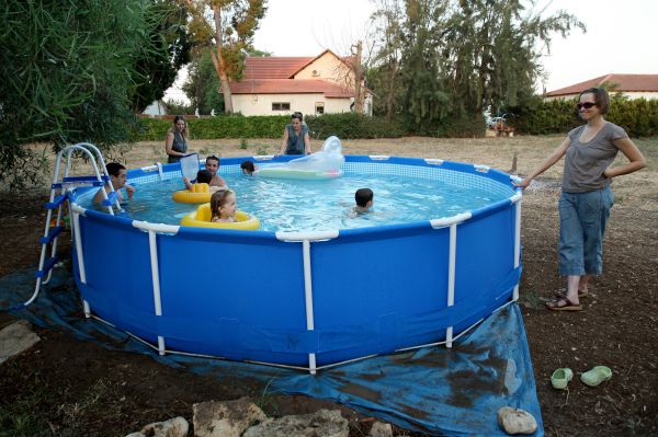 הרבנות: אשה שלא רוצה בלנית – שתטבול בבריכת שחייה