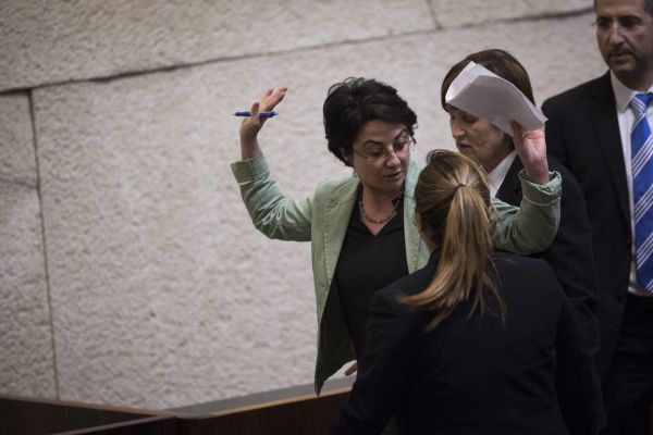 בוקר: "הדם של הלל על הידיים של זועבי"