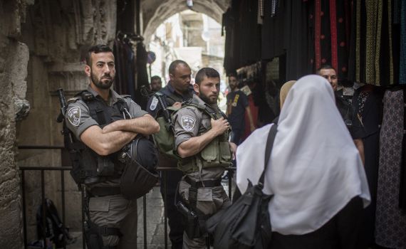 המשטרה תמנע מעבר יהודים משער שכם לכותל