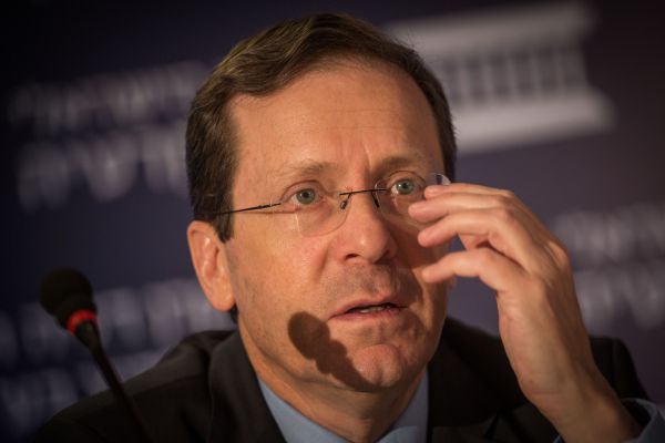 "המתנחלים בנו בריכות על דם הילדים שנרצחו"